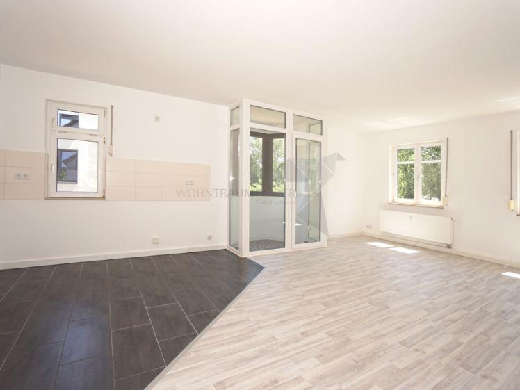 Großzügige, helle 5 Raum-Whg. mit Aufzug, Tageslichtbad mit Wanne und Dusche sowie TG-Stellplatz - Photo 1
