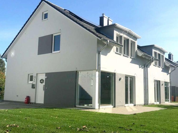 4-Zimmer Doppelhaushälfte mit gehobener Ausstattung in Hof Jörnstorf mit Stellplatz - Photo 1