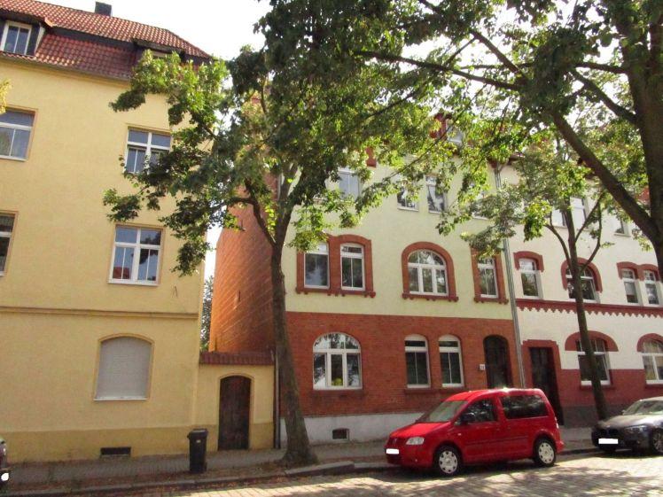 Großzügige 3-Raumwohnung im gemütlichem Vierparteienhaus in ruhiger Lage! - Foto 1