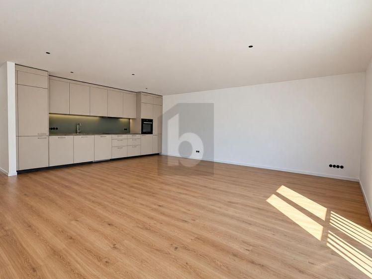ERSTBEZUG MIT AUFZUG & DESIGNKÜCHE - Photo 1
