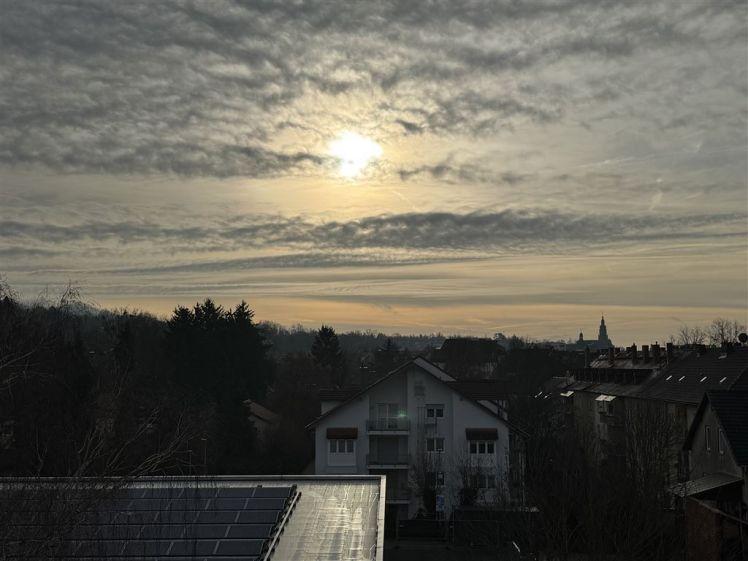 CO-City ** Studenten-WG Willkommen ** geräumige DG mit 3 Zimmer ca. 63 qm - Foto 1