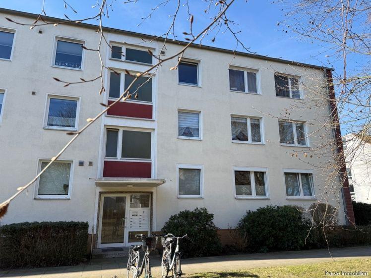 Moderne, voll möblierte 1-Zimmer-Wohnung mit separater Küche und neuem Duschbad - Photo 1