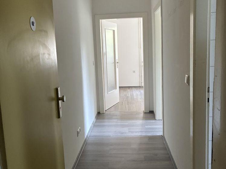 Endlich raus aus dem Elternhaus - modernisierte 2 Zimmer Wohnung - Photo 1
