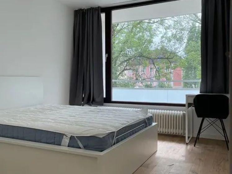Bezugsfertiges WG-Zimmer in 5er WG mit Wohlfühlfaktor - Leopoldstraße 138 - Photo 1