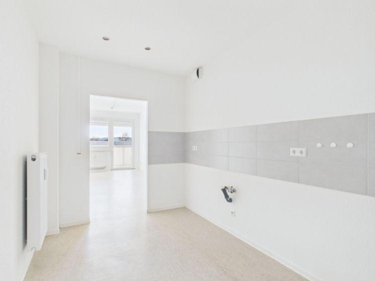 3-Raum-Wohnung mit Balkon auf dem südlichen Sonnenberg - Photo 1