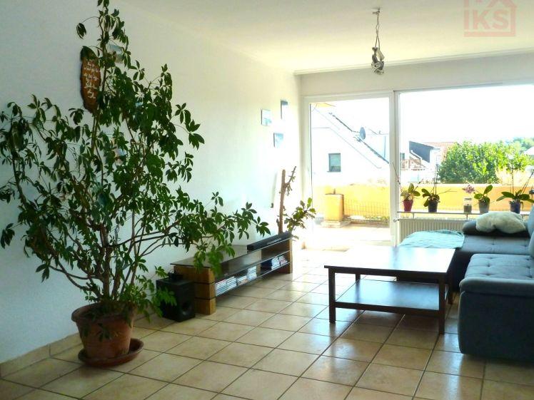 Große 4,5 ZKB-Wohnung mit schönem Balkon in Saarlouis-Picard zu vermieten. - Foto 1