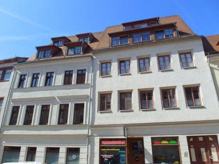 Innenstadt Torgau: Geräumige 2-Zimmer-Wohnung mit Laminatboden, offener Küche und Badewanne - Foto 1