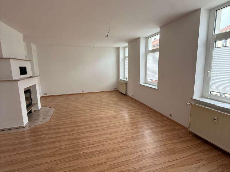 Charmante 2-Raum-Wohnung in zentraler Lage von Plauen - Photo 1