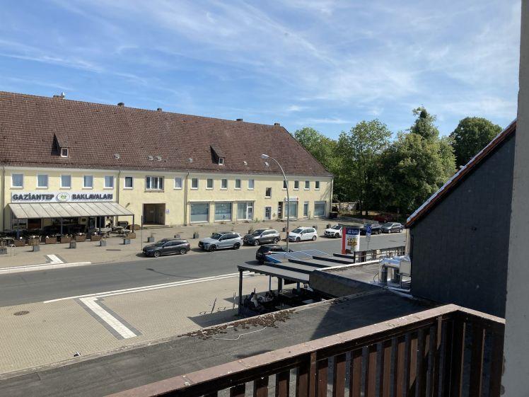 Urbanes Wohnen über den Dächern – 3-Zimmerwohnung im Dachgeschoss mit Balkon - Photo 1