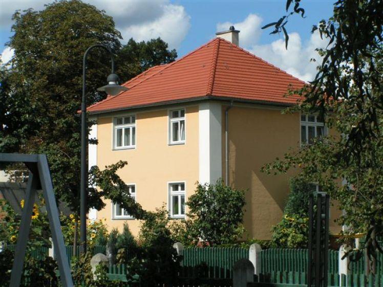 Kurze Wege, viel Komfort: Freundliche 2-Zimmer-Wohnung im Erdgeschoss - Photo 1