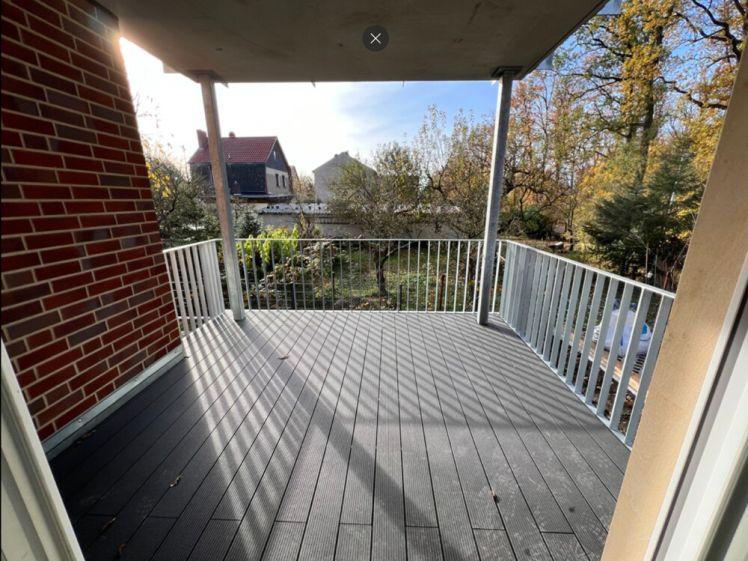 Schöne 2 Zimmer Wohnung mit Personenaufzug und Balkon in Grünheide nahe FLUGHAFEN (BER) und TESLA - Photo 1