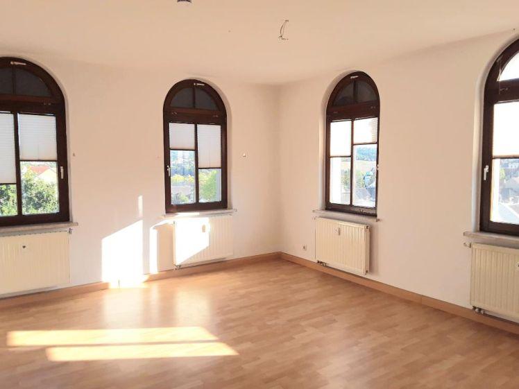 Große 2-Raum-DG-Whg in Zentrumsnähe - Photo 1