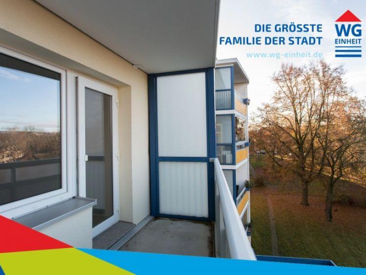 Ruhige 2-Raum-Whg ++ Küche und Bad mit Fenster+ Balkon - Photo 1