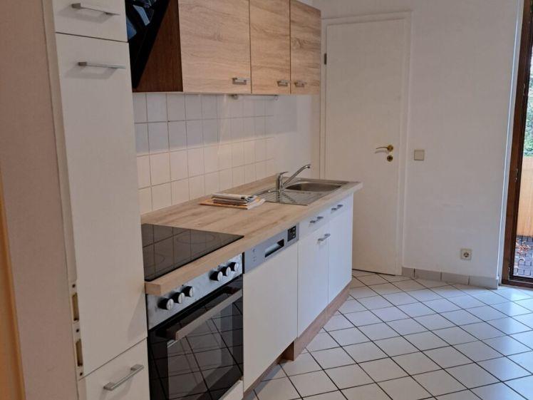 +++GROßZÜGIGE 3-RAUMWOHNUNG mit BALKON und EINBAUKÜCHE+++ - Photo 1