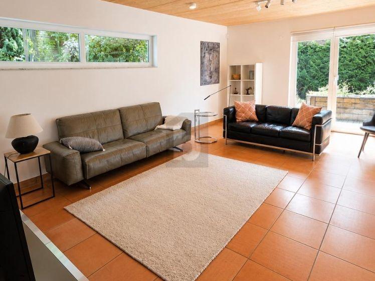 TRAUMHAUS MIT GROßZÜGIGEM RAUMGEFÜHL - Photo 1