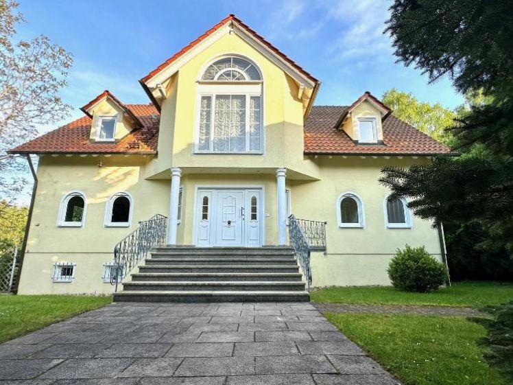 Grandiose - Black Forest Villa- available - Photo 1