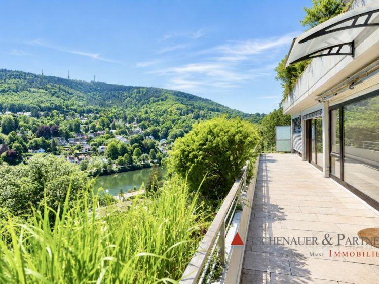 Wohnen über dem Neckar – Familienidylle mit traumhafter Sonnenterrasse und Panoramablick - Foto 1
