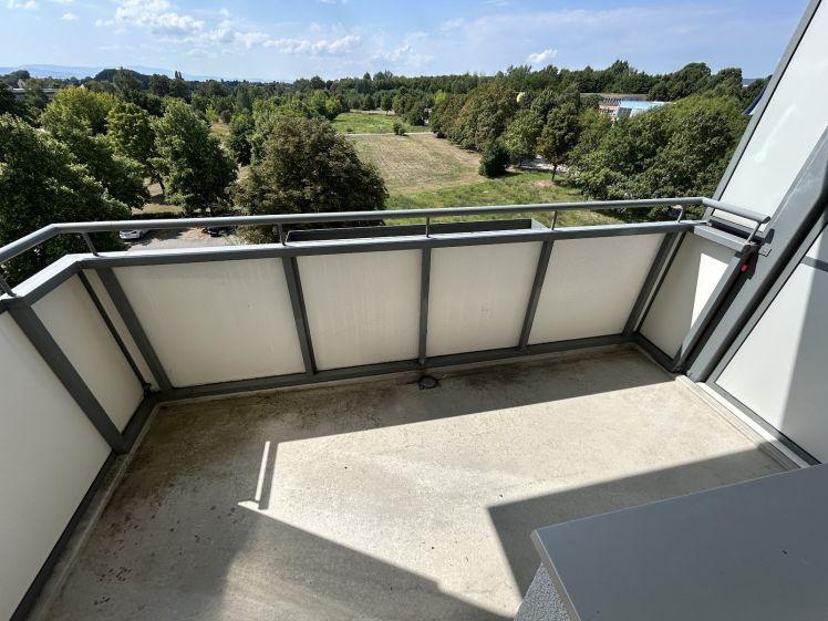 Moderne 1-Zimmer-Wohnung mit großem Balkon! - Foto 1