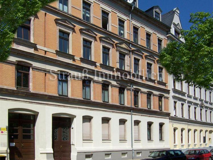 EBK... Großes Wohnzimmer... Bad mit Fenster - Foto 1