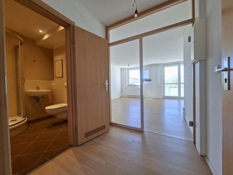 3-Raumwohnung mit Aufzug und Dusche - Foto 1