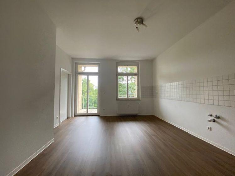 Ins 3.OG mit Lift / 2 Bäder + extra Gäste-WC / zwei Balkon u.v.m. ! - Photo 1