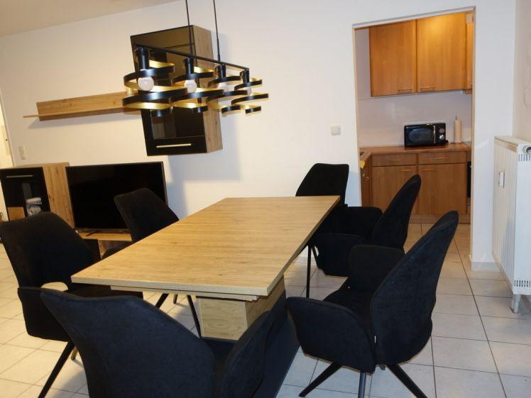 Moderne möblierte 2 Zi. Terrassen-Wohnung mit ca. 30 qm großem Garten, zzgl TG-Stellplatz - Foto 1