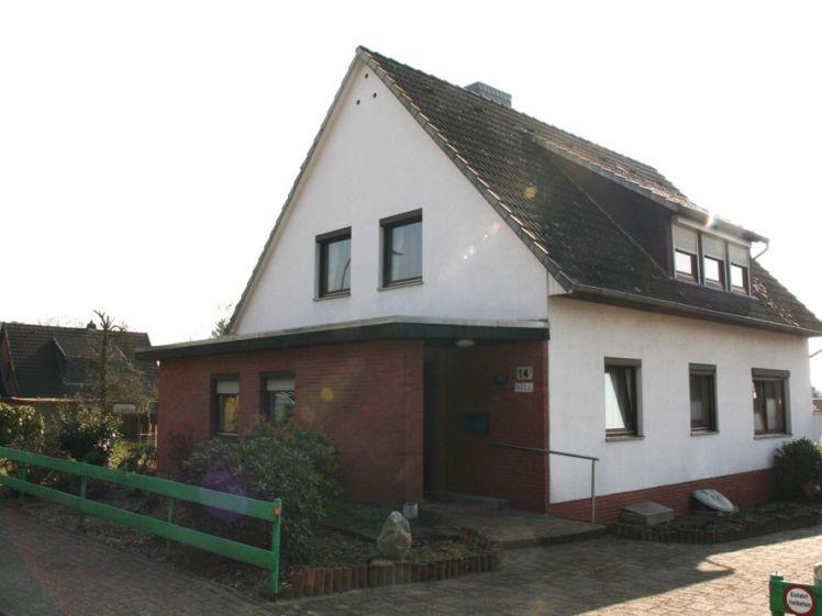 Immobilie in Kirchlinteln - Preissenkung.....Zweifamilienhaus mit Potential ... !!! - Bild 0