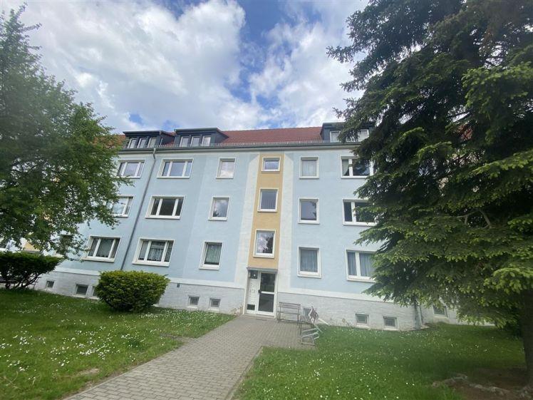 Groitzsch* helle 3 Zimmer-Wohnung *gr.Wohnzimmer*neuer Fussboden* sep. Küche*Tageslichtbad* - Foto 1