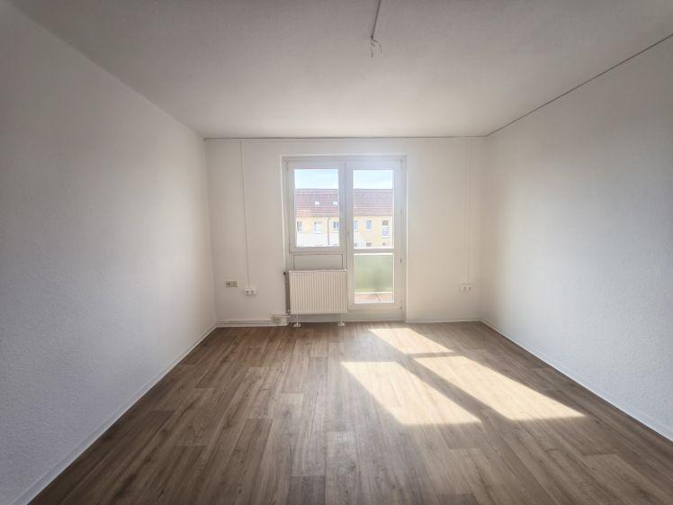 Drei Zimmer- frisch renoviert- kleiner Mietpreis - Photo 1