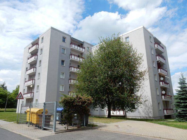 2 Räume - keine Durchgangszimmer - Balkon an der Küche und Sparangebot!* - Photo 1