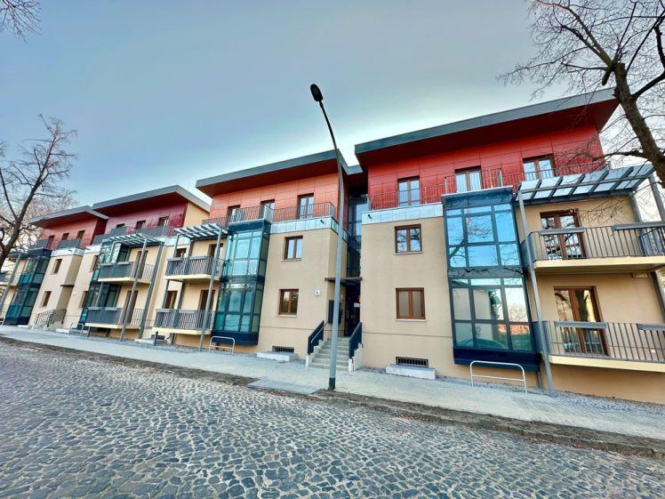 4 - Raumwohnung im Neubau mit Tiefgarage unweit des Bahnhofs - Foto 1
