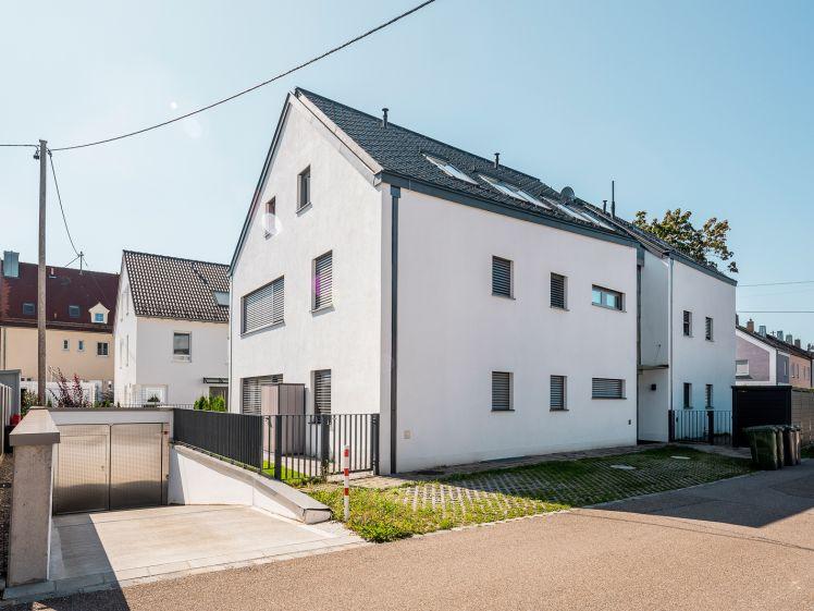 Moderne 3-ZKB mit EBK, Balkon und TG-Stellplatz in der Hammerschmiede - Photo 1