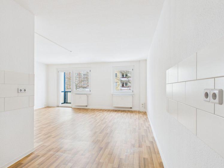 3-Raum-Wohnung mit Balkon auf dem südlichen Sonnenberg - Photo 1