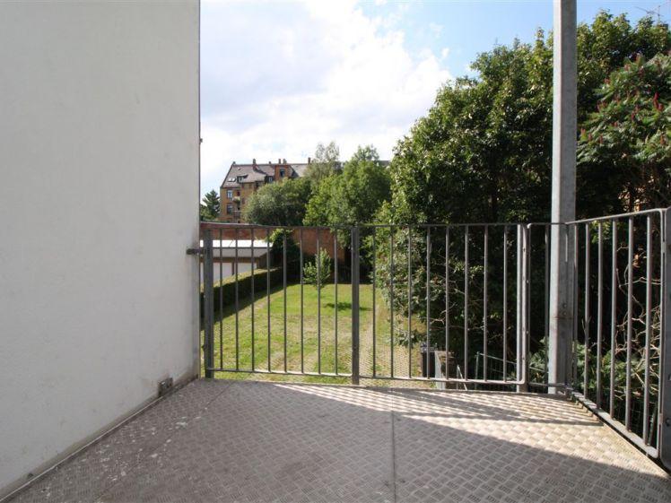 geräumige und ruhige 1 Raum mit Balkon - Foto 1