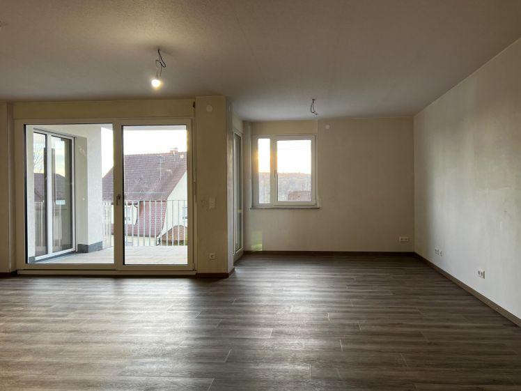 73207 Plochingen: 2-Zimmer-Neubau-Wohnung mit Balkon. Tiefgaragenstellplatz. ERSTBEZUG. - Foto 1