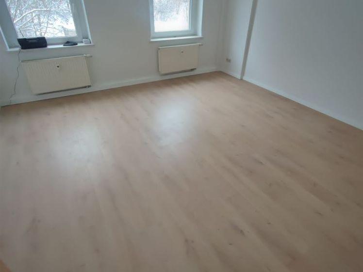 Gemütliche 4-Zimmer mit Laminat in guter Lage - Photo 1