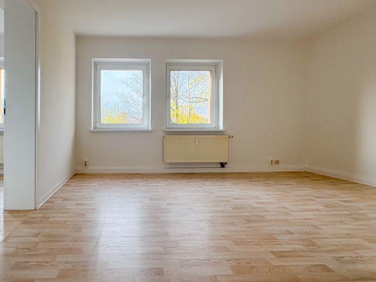 Einziehen im Frühling: Mietfrei starten oder Gutschein sichern - Photo 1