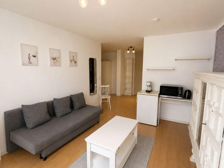 Möbliertes 1-Zimmer-Appartement mit 29 m² im 2. Obergeschoss eines Mehrfamilienhauses in Eppelheim. - Photo 1