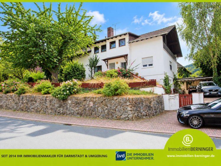 Wohnen im Grünen – großzügige 3-Zimmer-Dachgeschosswohnung mit zwei Balkonen und Gartenanteil - Foto 1