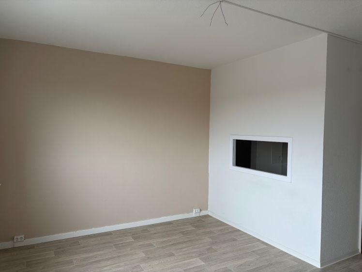 3- Zimmer Wohnung wartet auf Ihren Einzug ohne Balkon - Foto 1