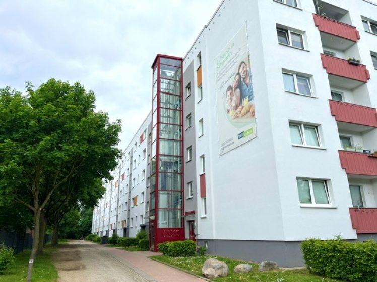 Geräumige 2 Zimmer Erdgeschosswohnung mit Garten! - Foto 1