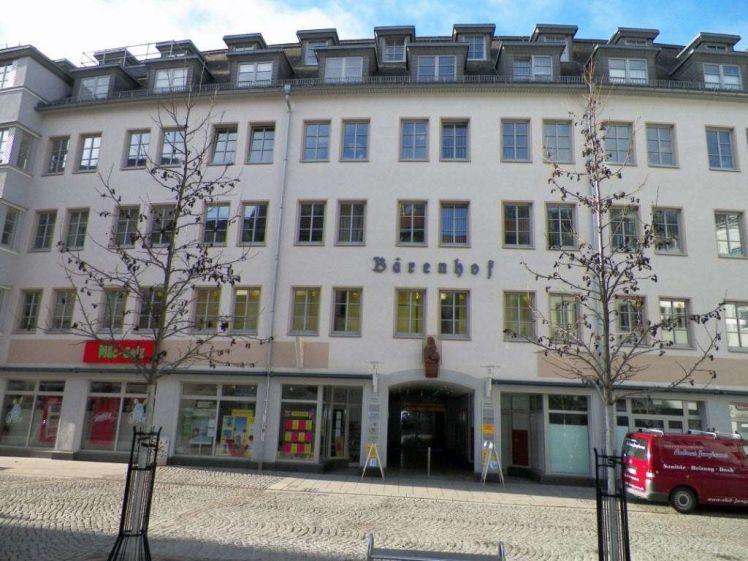 Schick Wohnen im Zentrum, mit Einbauküche - Photo 1