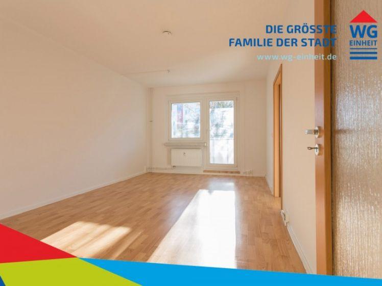 Sonnige 2-Raum, schön gemütlich und mit XXL-Balkon - Photo 1