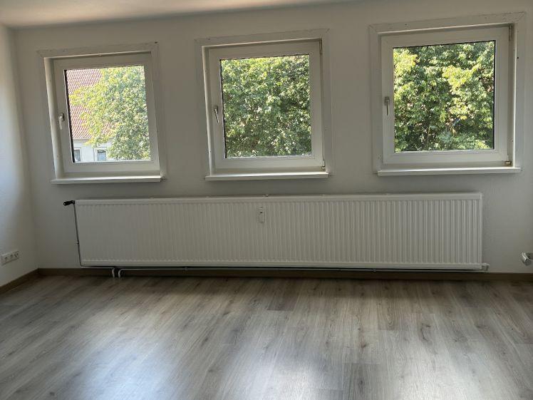 Leben statt pendeln – modernisierte 2 Zimmer Wohnung in guter Lage - Foto 1