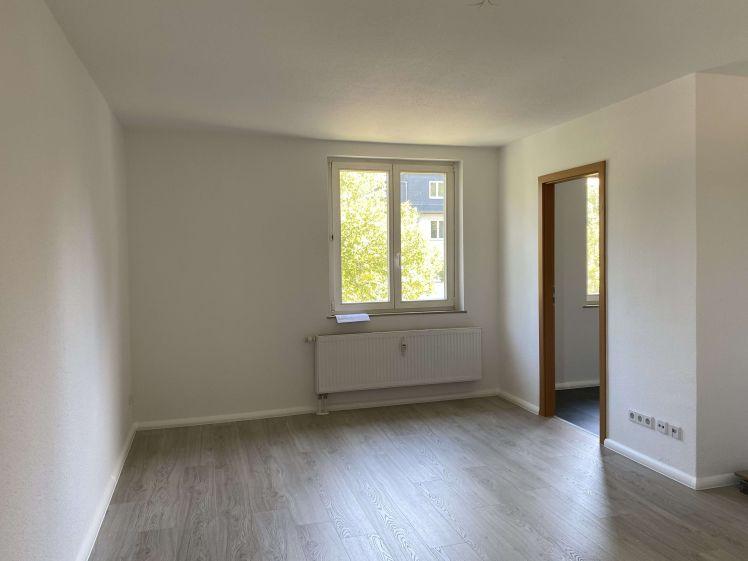 EBK inkl (Bilder in Kürze) ! frei ab SOFORT ! 2. OG / Wanne ! - Foto 1