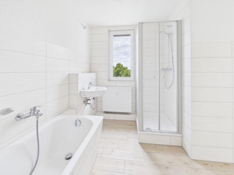 Erstbezug: 2-Zimmer mit großem Bad mit Wanne + Dusche nähe Zeisigwald! - Photo 1