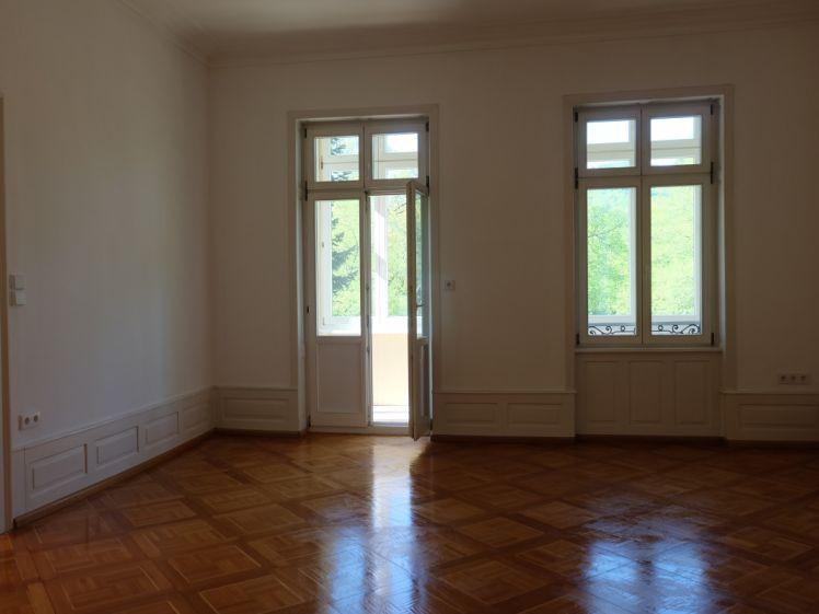 Herrschaftliche 4 bis 5 Zimmer Villenwohnung nahe dem Festspielhaus. - Foto 1
