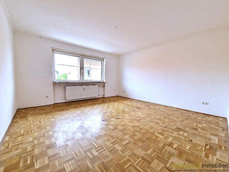 Schicke 2 Zimmer-Wohnung mit Balkon - Photo 1