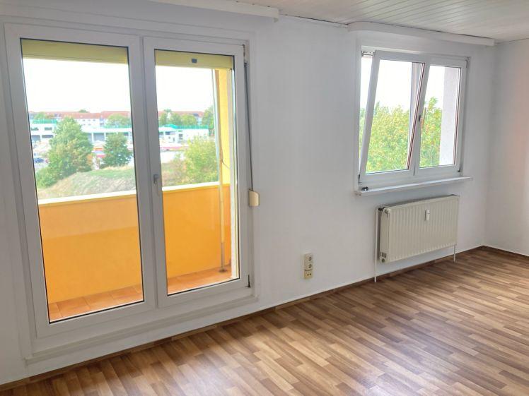 DREI ZIMMER MIT BALKON! - Foto 1