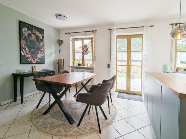 Gemütliches Landhaus mit großem Garten, Garage und Balkon - ideal für naturliebende Familien! - Foto 1